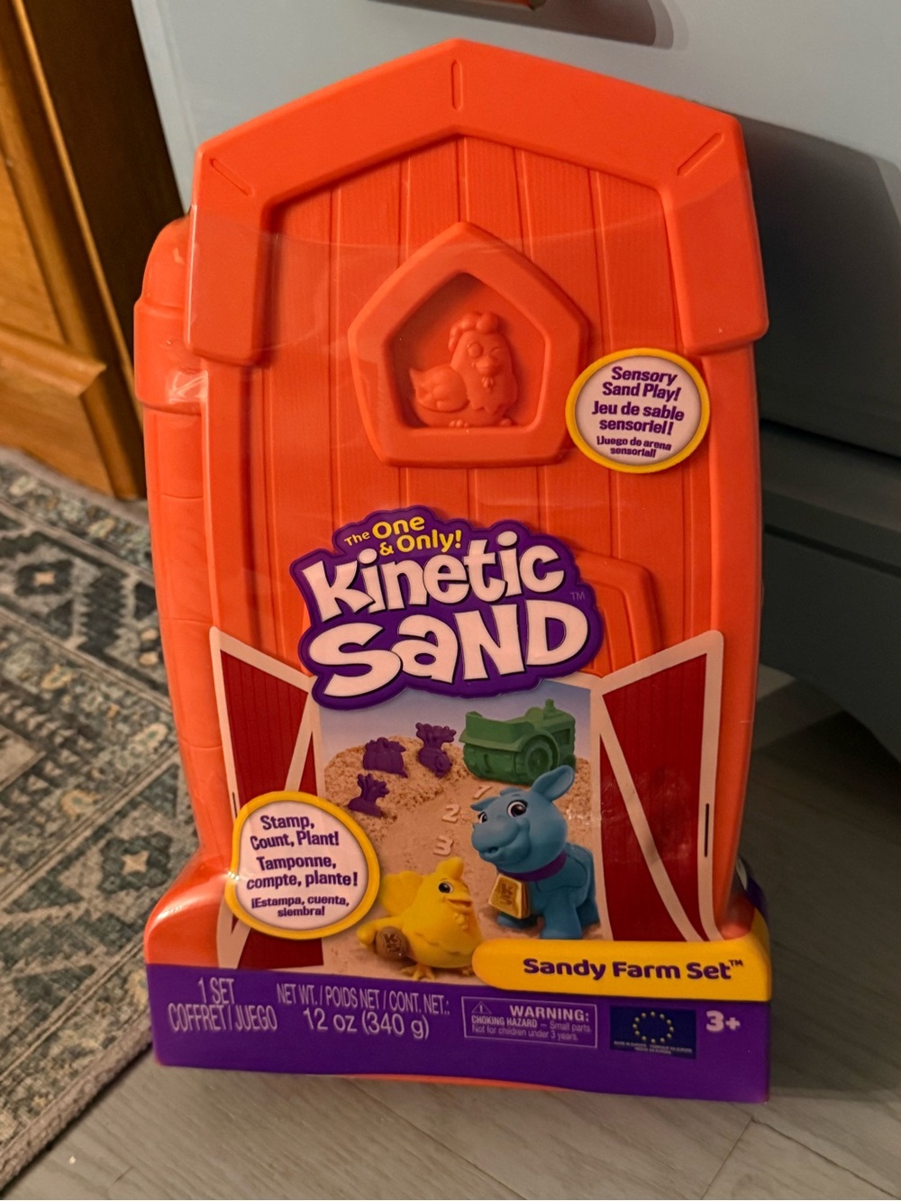 NIB KINETIC SAND FARM SET
